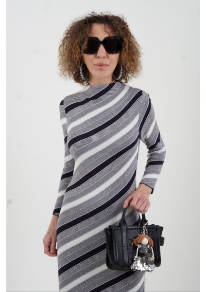 Diagonal Çizgili Triko Elbise fiyatları