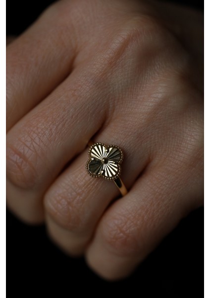 14 Ayar Altın Işıltılı Yonca Yüzük