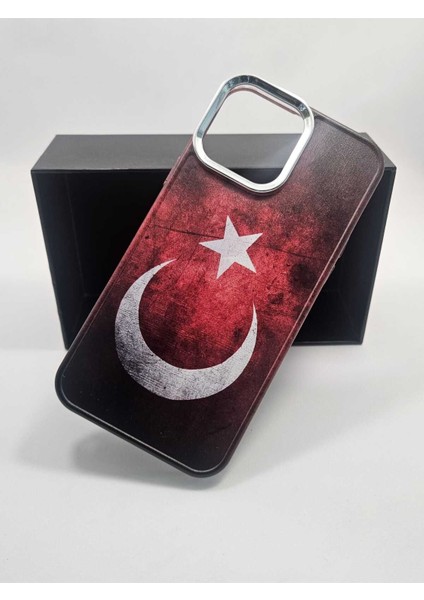 iPhone 15 Özel Türk Bayrağı Baskılı Lüks Silikon Kılıf