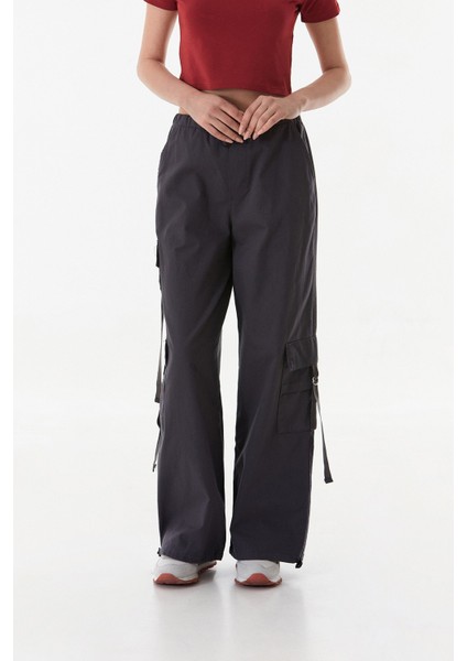 Beli ve Paçası Stoperli Kargo Cepli Gabardin Pantolon modelleri
