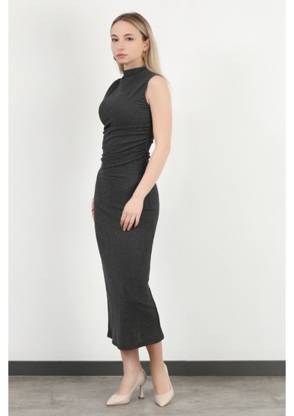 Kadın Dik Yaka Büzgü Detaylı Dokulu Elbise Antrasit - MS0000588