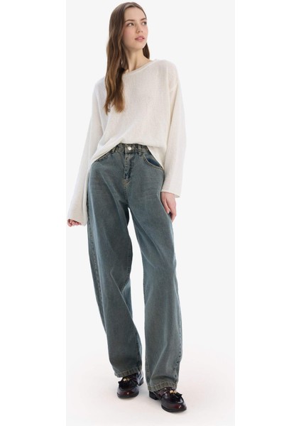 Regular Fit Kayık Yaka Basic Düz Triko Kazak E4679AX25SP modelleri