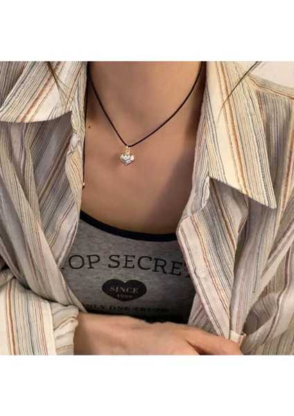 Kalp Detaylı Uzunluğu Ayarlanabilir Kadın Kolye Siyah Choker fiyatları