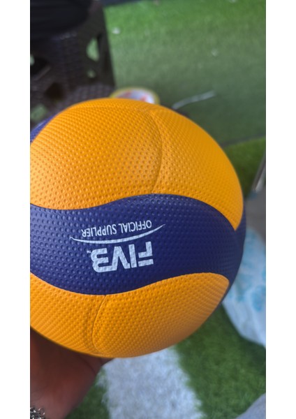 V300W 5 No Voleybol Topu