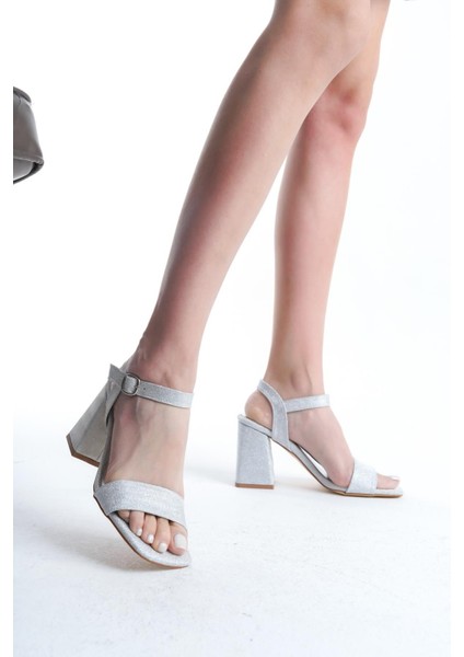 Kadın Patrica Gümüş Simli Tek Bant 9 cm Kalın Topuklu Aykkabı modelleri