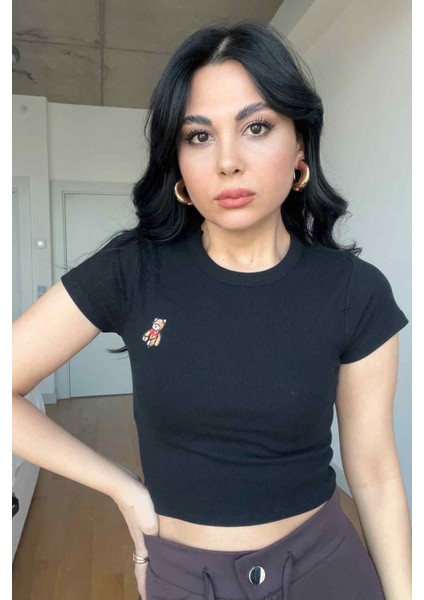 Siyah Ayıcık Nakışlı Crop modelleri