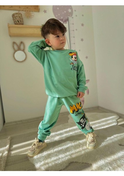 Yeşil Mickey Mouse Baskılı Pamuklu Mevsimlik Kumaş Erkek Çocuk Beli Bağcıklı Lastikli Ayarlanabilir Ikili Alt Üst Eşofman Takımı fiyatları