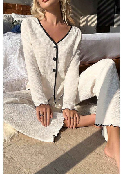 Özel Örme Kumaş Düğmeli Uzun Kollu Pijama Takımı