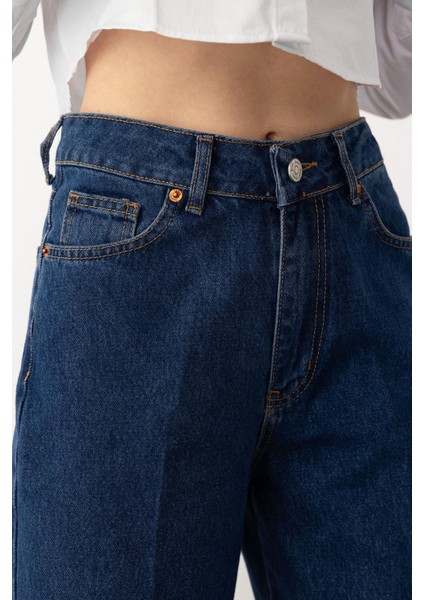 Balon Fit Kısa Paça Rahat Kesim Jean Pantolon Koyu Mavi 7572