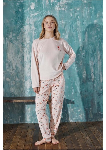 Ultra Soft Yumuşak Dokulu Uzun Kollu Kadife Kadın Pijama Takımı