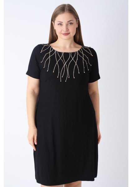 Kadın Siyah Nakış Detaylı Bisiklet Yaka Likralı Büyük Beden Elbise fiyatları