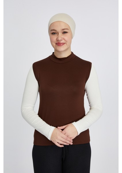 Manolyaşal Kolsuz Balıkçı Yakalı Organik Kadın Body - Çikolata -L-XL