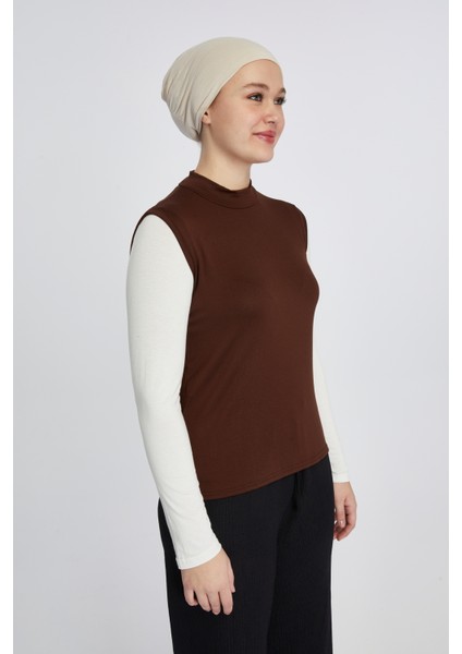 Manolyaşal Kolsuz Balıkçı Yakalı Organik Kadın Body - Çikolata -L-XL