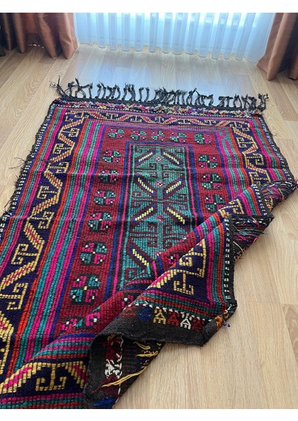170 x 116 cm Bohem Stili Türk Kilim, Geometrik ve Koç Boynuzlu Motifler, Canlı Mavi ve Bordo Renkler, El Dokuma Kilim