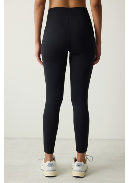 Siyah Yüksek Bel Yan Dikiş Detaylı İki Yana Esneyen Bilek Boy Tayt modelleri