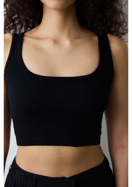 Siyah Dikişsiz Kare Yaka Kısa Crop Seamless Atlet fırsatları