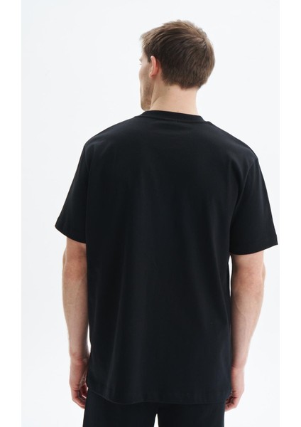 Erkek Regular Fit Basic Önden Cepli % 100 Pamuk Süprem Bisiklet Yaka Tişört Y29344449202