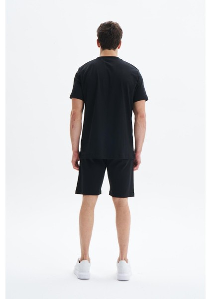 Erkek Regular Fit Basic Süprem % 100 Pamuk Yandan Ve Arka Cepli Şort Y29344279402
