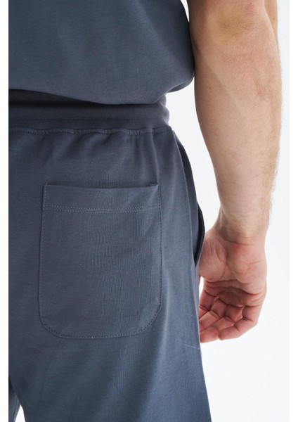Erkek Regular Fit Basic Süprem % 100 Pamuk Yandan Ve Arka Cepli Şort Y29344279402