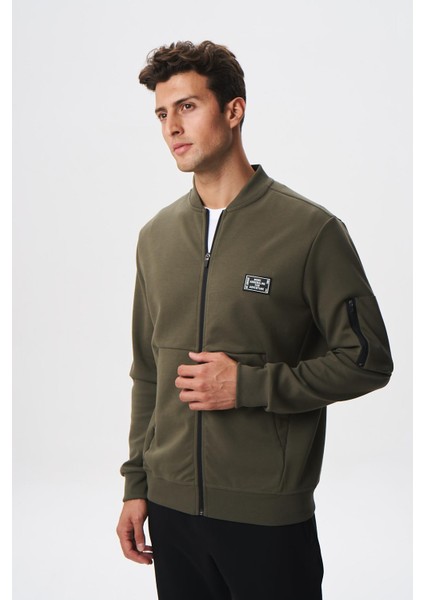 Erkek Slim Fit Scuba Su Geçirmeyen Kumaş Basic Kol Cepli Tam Fermuar Kolej Yaka Sweatshirt K28324988301 fırsatları