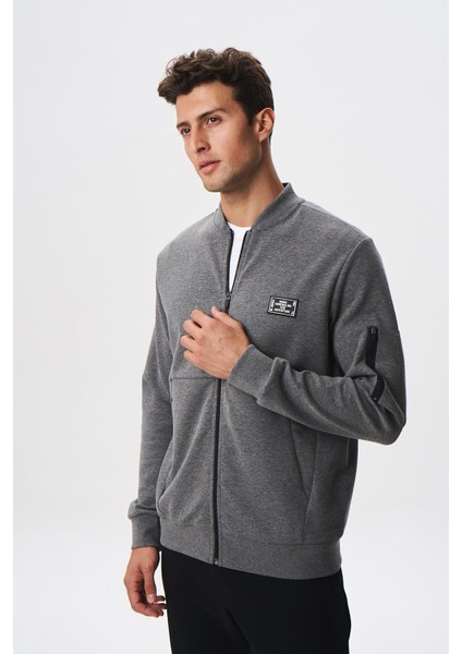 Erkek Slim Fit Scuba Su Geçirmeyen Kumaş Basic Kol Cepli Tam Fermuar Kolej Yaka Sweatshirt K28324988301 modelleri