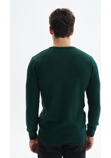 Erkek Slim Fit Likralı Akrilik Kumaş V Yaka Kareli Kazak K0KRO0860