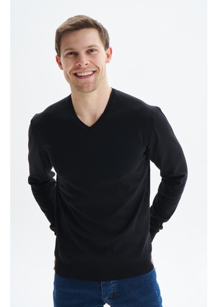 Erkek Slim Fit Basic V Yaka Triko Kazak K9KRO0852