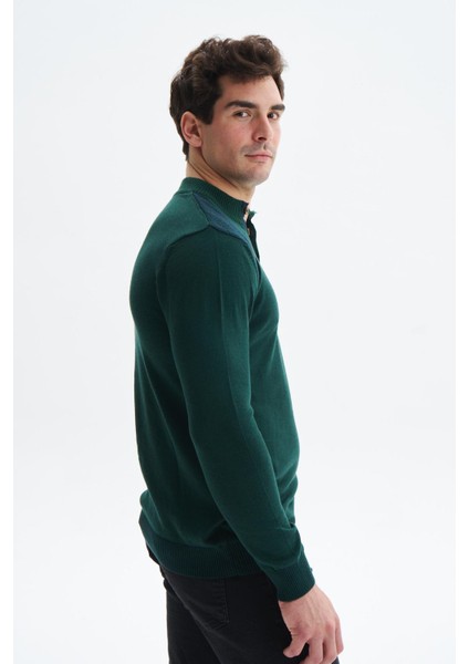 Erkek Slim Fit Likralı Akrilik Kumaş Yarım Yaka Triko Kazak K0KRO0864