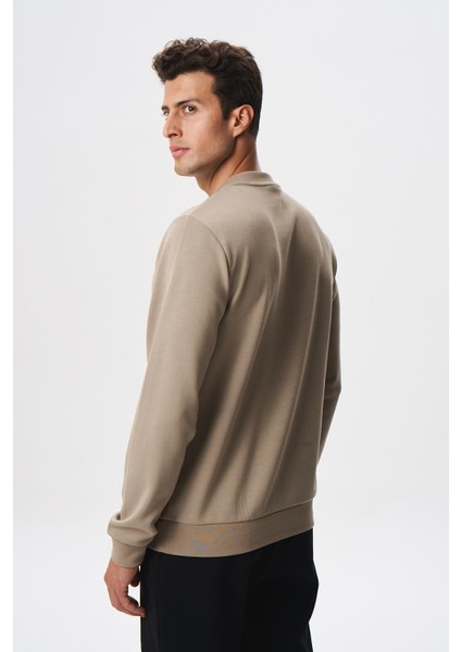 Erkek Slim Fit Su Geçirmeyen Scuba Kumaş Interlok Bisiklet Yaka Sweatshirt K28124988801 fırsatları