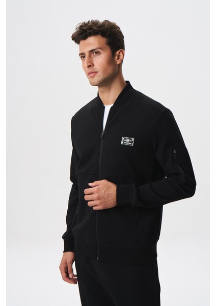 Erkek Slim Fit Scuba Su Geçirmeyen Kumaş Basic Kol Cepli Tam Fermuar Kolej Yaka Sweatshirt K28324988301 fırsatları