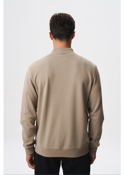 Erkek Slim Fit Scuba Su Geçirmeyen Kumaş Basic Kol Cepli Tam Fermuar Kolej Yaka Sweatshirt K28324988301 indirimleri
