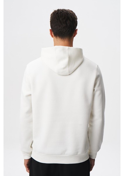 Erkek Regular Fit Yazı Baskılı Dikişli Kanguru Cepli Sweatshirt K28254627001 indirimleri