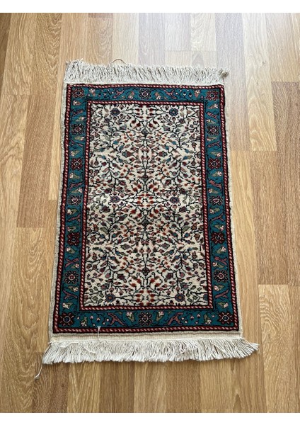 86 x 58 cm Küçük Boy Çiçek Desenli Halı, El Dokuma Yün Halı, Zarif ve Sanatsal Vintage Halı, Şık Ev Dekoru