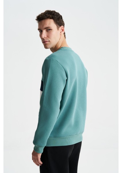 Erkek Regular Fit Yazılı Baskılı Bisiklet Yaka Sweatshirt K28124602701 fırsatları