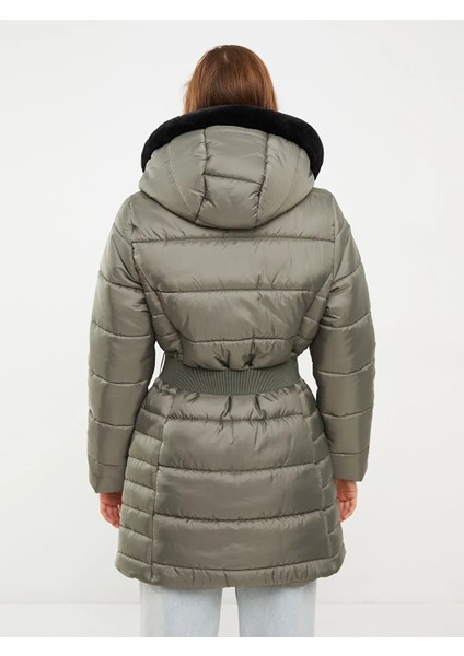 Classic Kadın Kapüşonlu Düz Şişme Mont modelleri