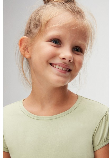 Açık Çağla Yeşil Basic Kız Çocuk Sıfır Yaka Karpuz Kol Tişört modelleri
