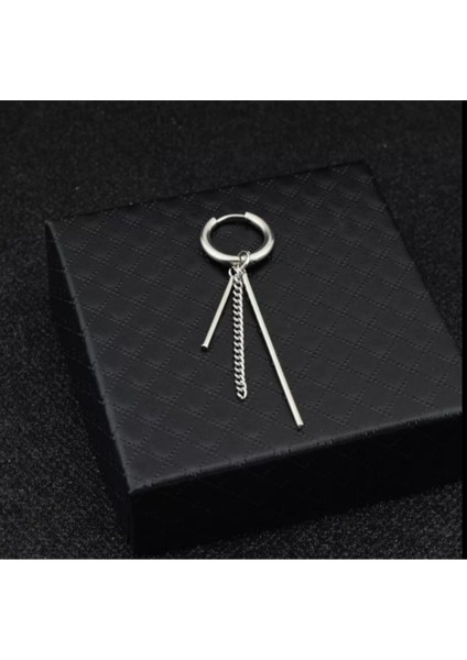 Kore Style Sallantılı Küpe