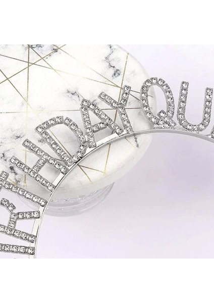 Gümüş Renk Kristal Taşlı Parlak Birthday Queen Yazılı Kraliçe Taç 16 x 17 cm fırsatları