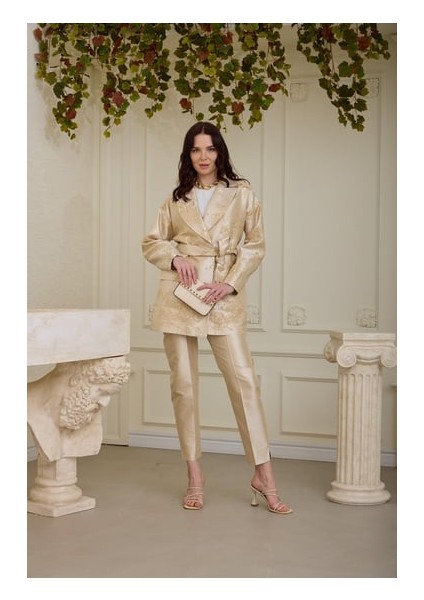 Marwa By Moodbasic Jakarlı Brokar Ceket