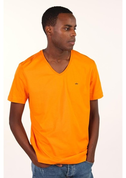 Erkek V Yaka Tişört Y22364400101