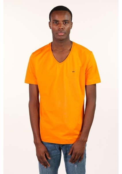 Erkek V Yaka Tişört Y22364400101 fiyatları