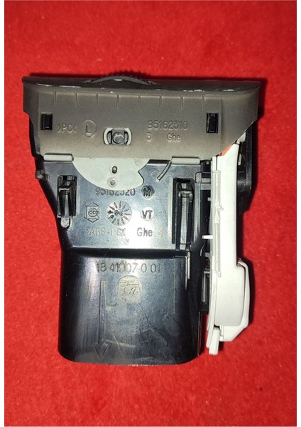 3B0819703A Passat B5 Havalandırma Izgarası Sol Taraf modelleri