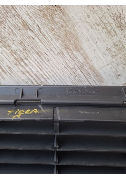 Opel Tigra B Ön Tampon Izgarası Alt Izgara Panjur Gm 93162183 modelleri