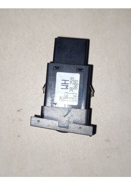 Vectra C Koltuk Isıtma Tuşu 13 138 259 fiyatları