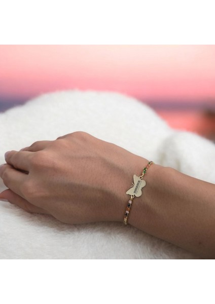 Kelebek Figürlü 14 Ayar Altın Plakalı Özel Semboller Desenli Renkli Taşlı Bileklik fiyatları