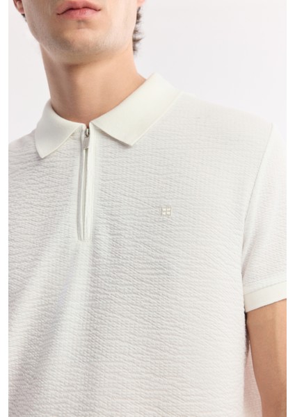 Erkek Beyaz Fermuarlı Polo Yaka Dokulu Jakarlı T-Shirt A51Y1019