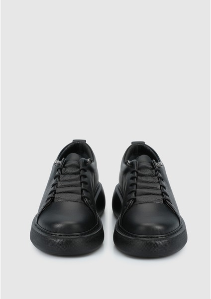 Siyah Deri Kadın Sneaker modelleri