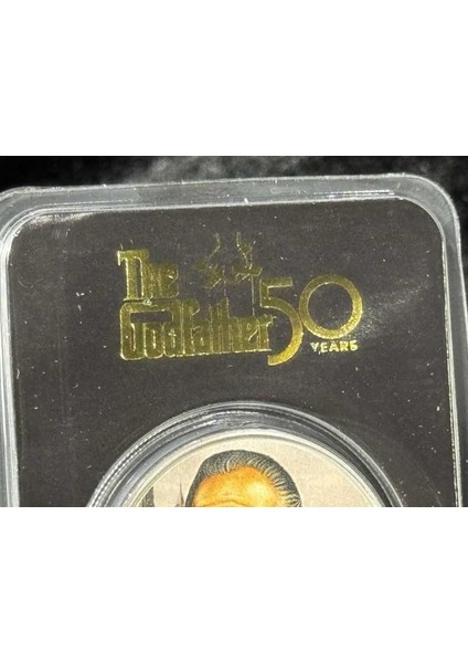 Niue 2 Dolar 2022 – The Godfather™ (Baba Filmi) 50. Yıl Özel Gümüş Para Renkli Tasarım – Blister Ambalaj – 1 Oz (%99.9 Saf Gümüş) Hatıra Para fiyatları