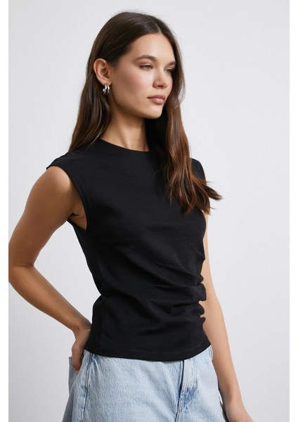 Yanı Büzgülü TShirt Siyah