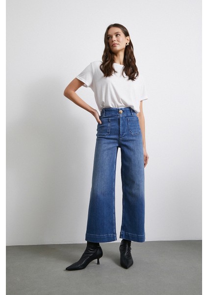 Cep ve Düğme Detaylı Wide Leg Jean Mavi